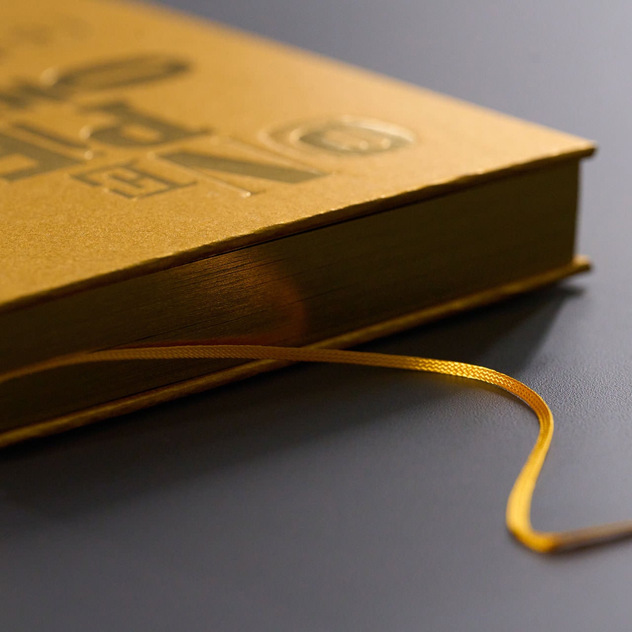 尾田栄一郎 『ONE PIECE ONLY / 4C』（展覧会公式図録） | Shueisha